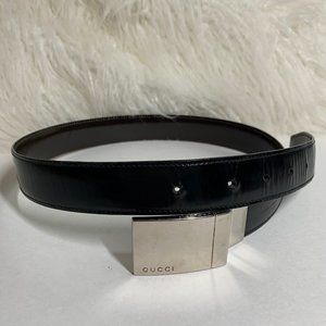 Gucci Vintage Reversible Leather Buckle Belt